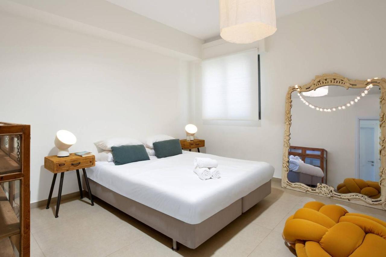 Sophisticated 3Br Penthouse In Jaffa'S Market Tel Aviv Exterior photo